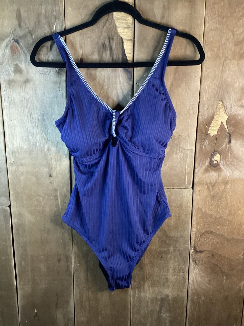 Cupshe Navy One Piece Swimsuit Size Medium
